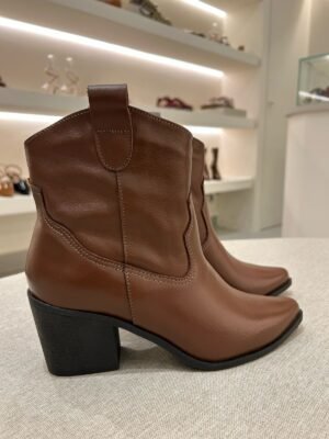 Bota Western cano baixo
